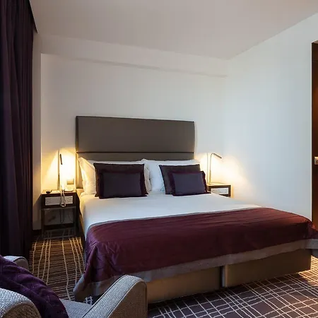Hotel Neya 4*