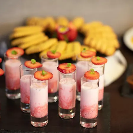 Neya Ξενοδοχείο 4*