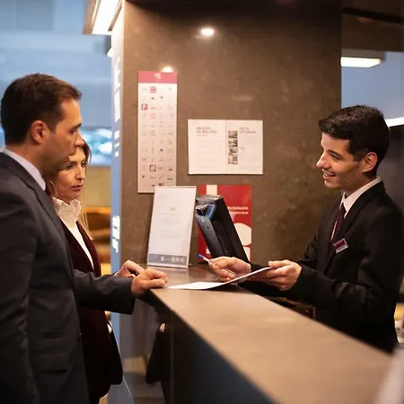 Neya Лиссабон